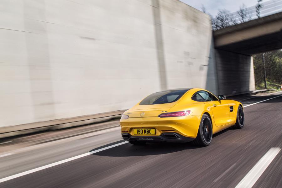  Mercedes-AMG GT S 2015 года  (UK) (фото 29 из 30)